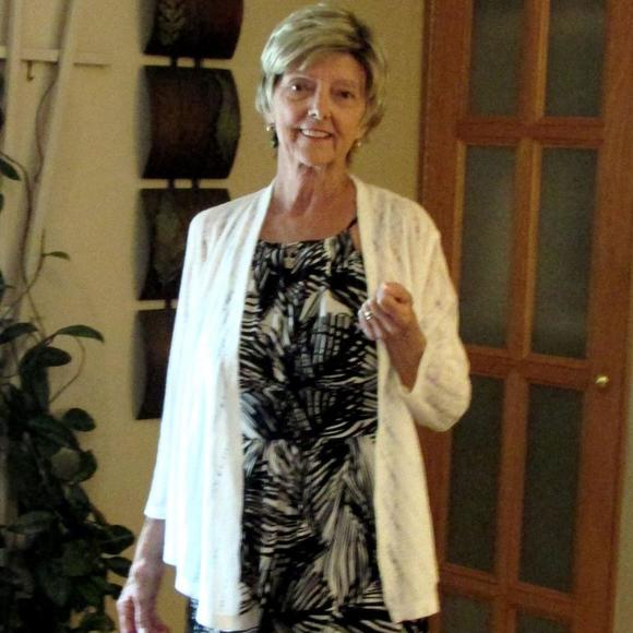 Meet your Posher, Sharon - Picture 1 of 1